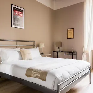 Appartamento Altido Gracious Navigli Flat, Easy Access To Centre, Milano